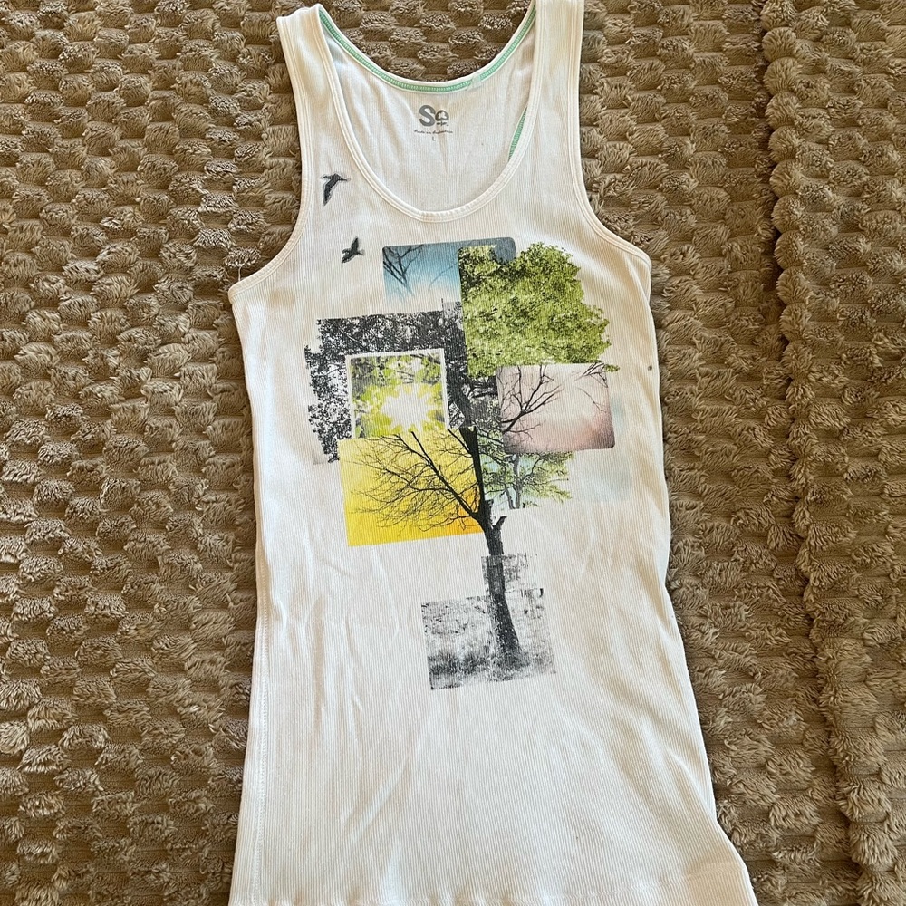 Graphic Tank Top with Nature Print